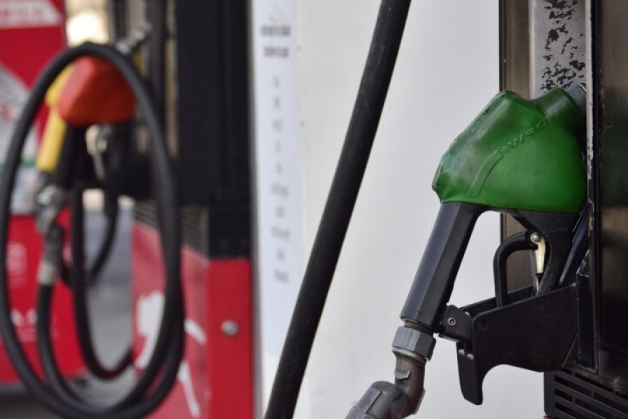 La factura petrolera sube 36.3 % a septiembre y supera los $2,375 millones