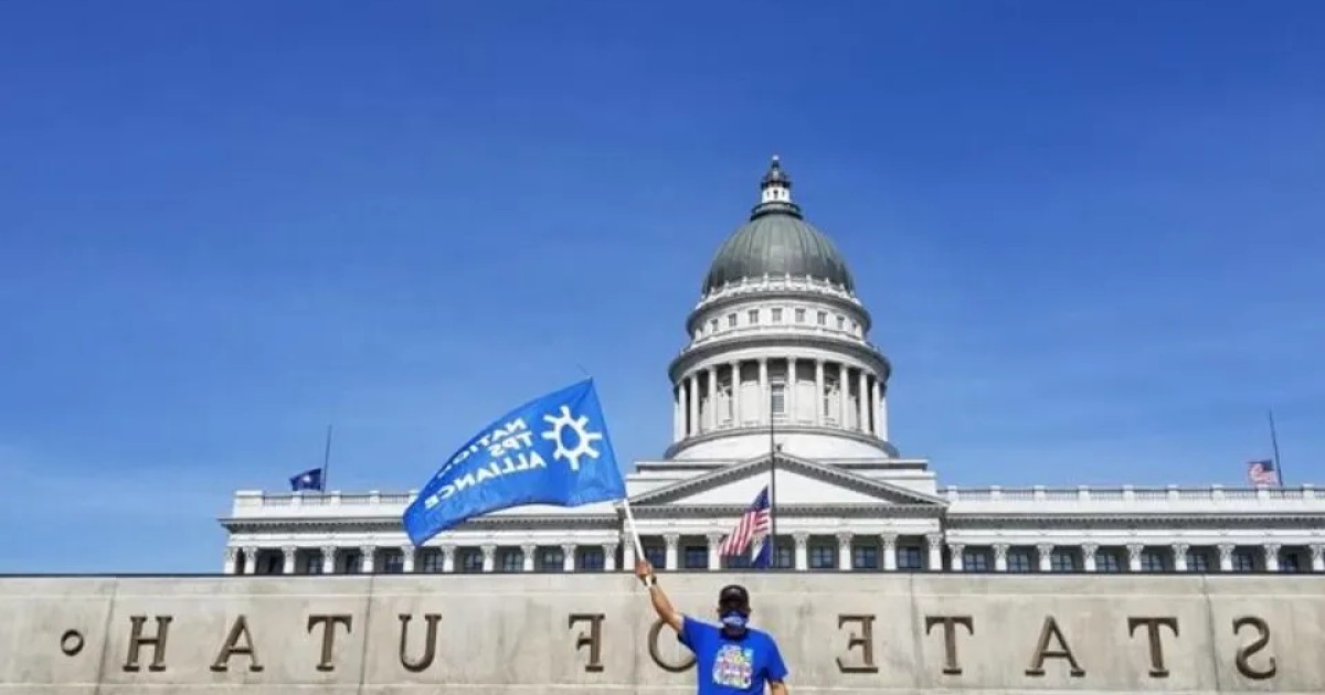 Permisos de trabajo para salvadoreños con TPS se extenderán hasta el 9 de septiembre, notifica USCIS