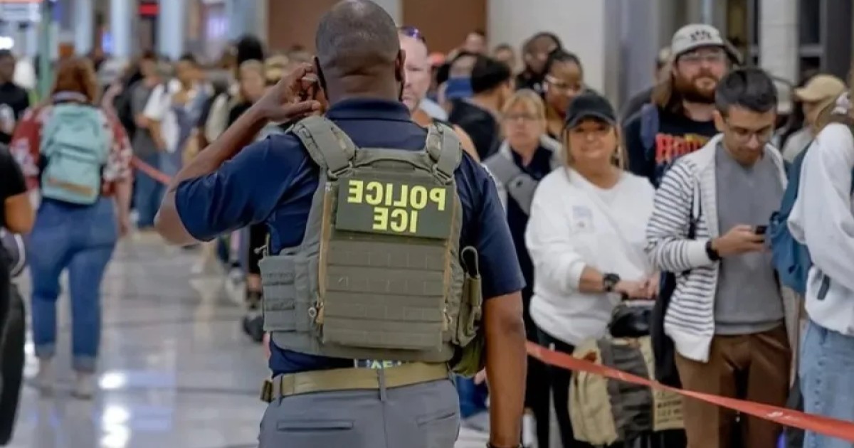Aumentan los operativos migratorios en aeropuertos de EUA: agentes vestidos de civil arrestan a viajeros con visas vencidas
