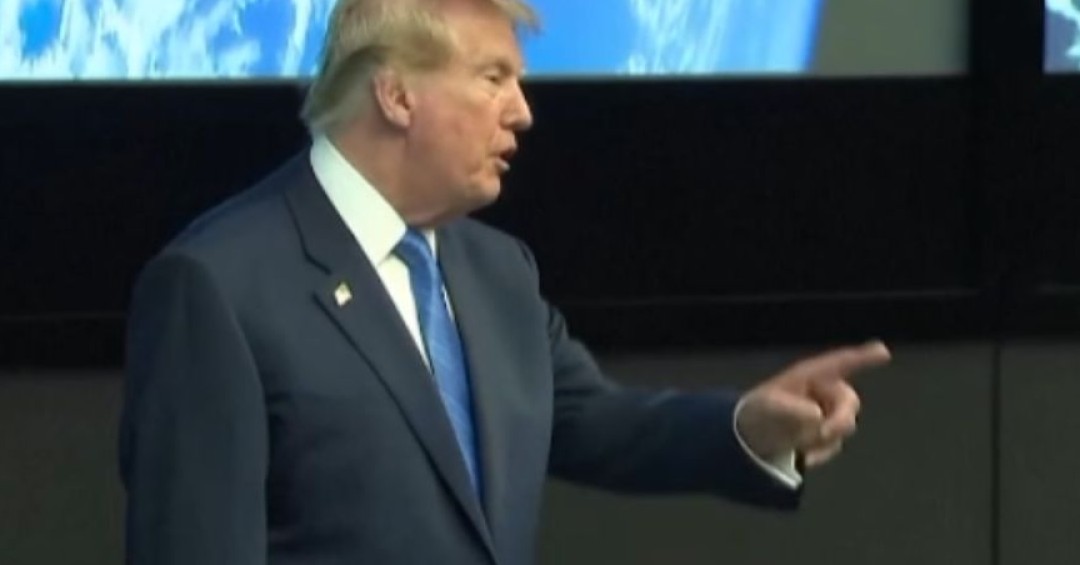 Trump estudia poner su nombre al estrecho de Ormuz tras escalada de conflicto con Irán