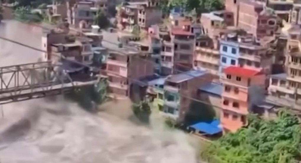 Colapso glacial causa inundaciones devastadoras en Nepal y Tíbet