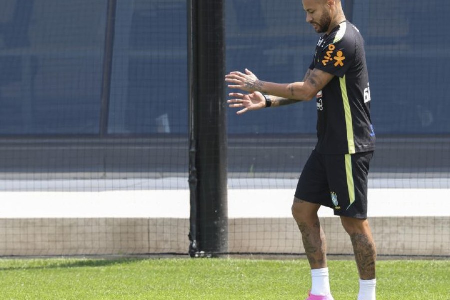 Brasil busca victoria ante Haití con Neymar ya entrenando con el grupo