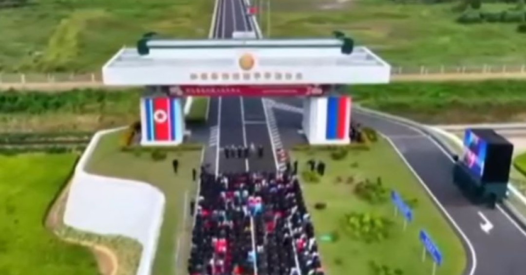 Rusia y Corea del Norte inauguran el primer puente carretero en su frontera común