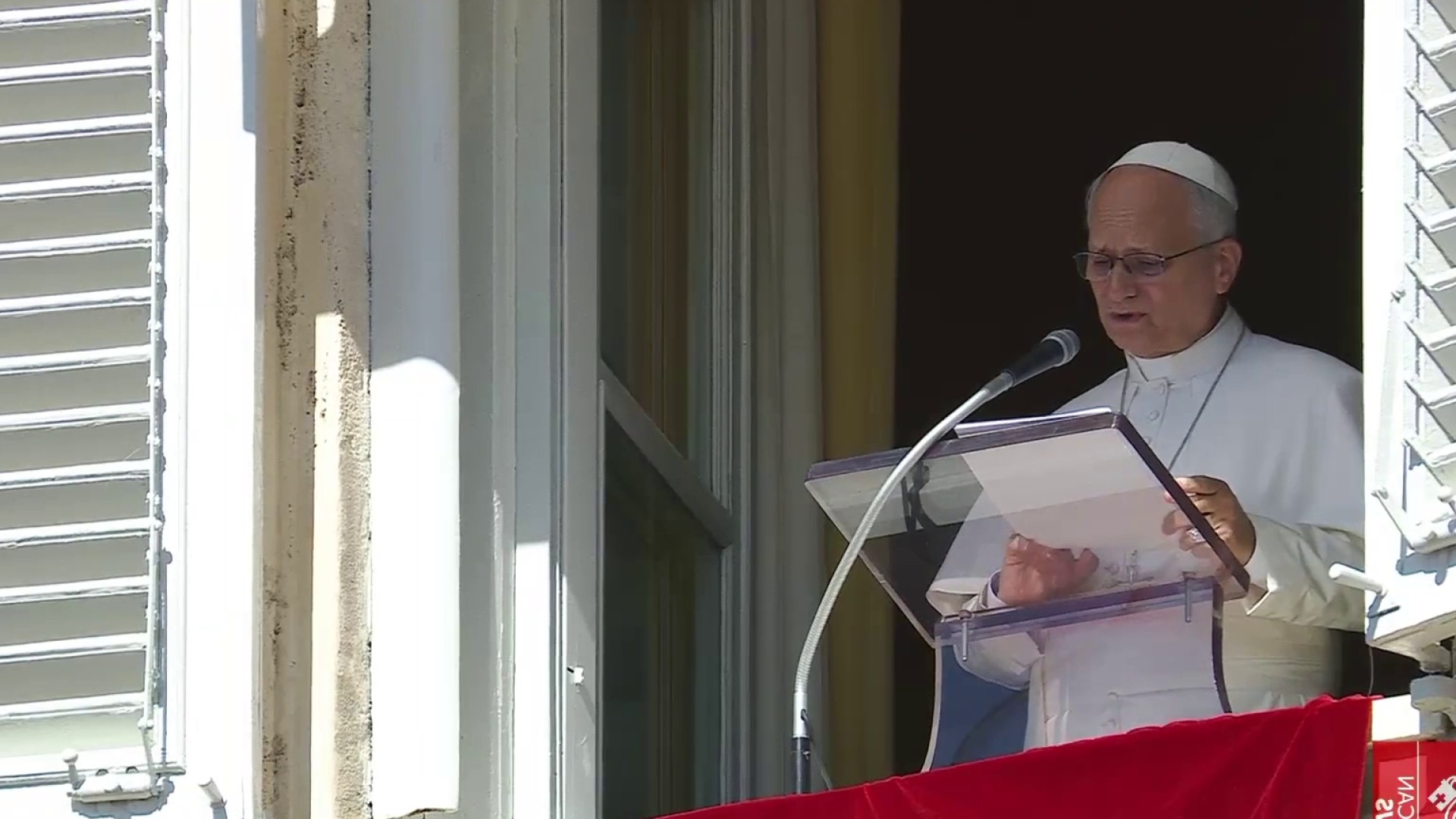 Oración para pedir por la salud del papa León XIV