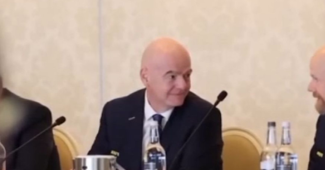 FIFA confirma salida de director de operaciones Kevin Lamour tras criticar plan de Infantino