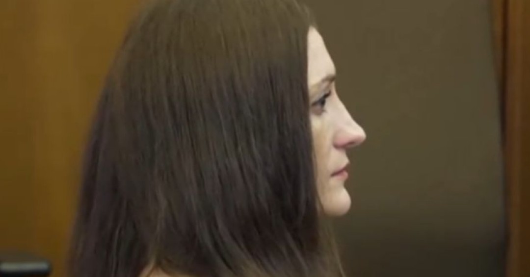 Juez declara nulo juicio contra enfermera acusada de matar a sus 3 hijos en Massachusetts