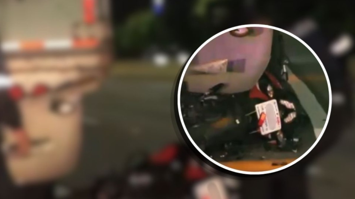 Motociclista impacta contra un furgón estacionado en el bulevar Monseñor Romero