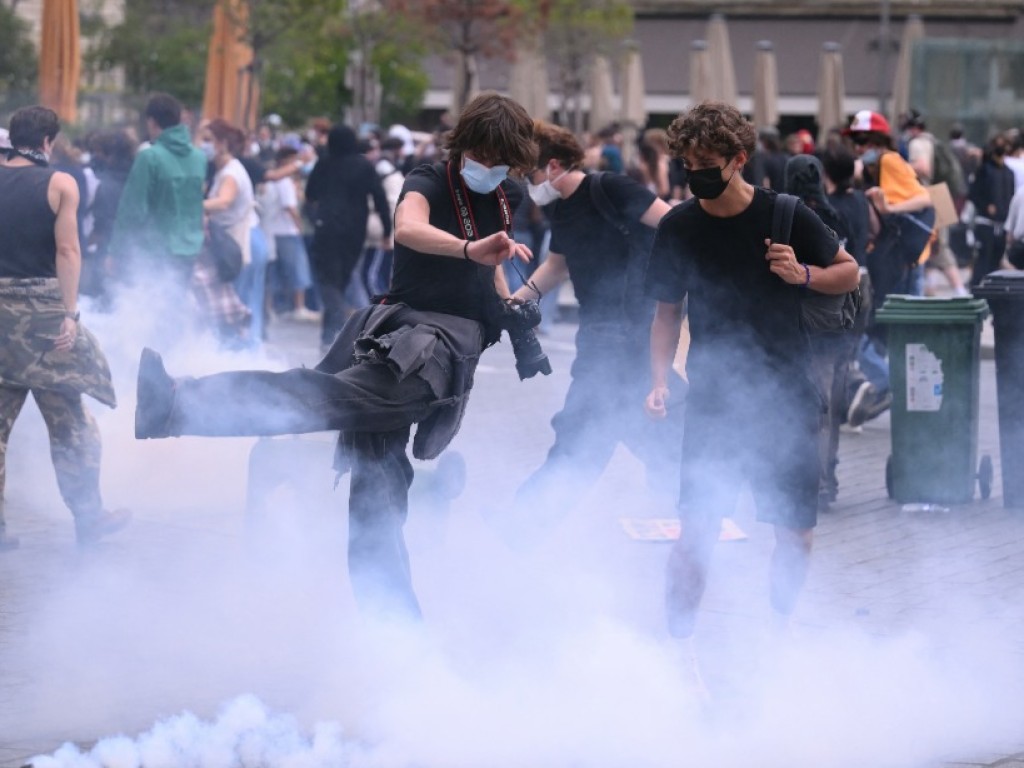 Francia vive una ola de protestas estudiantiles, esto se sabe