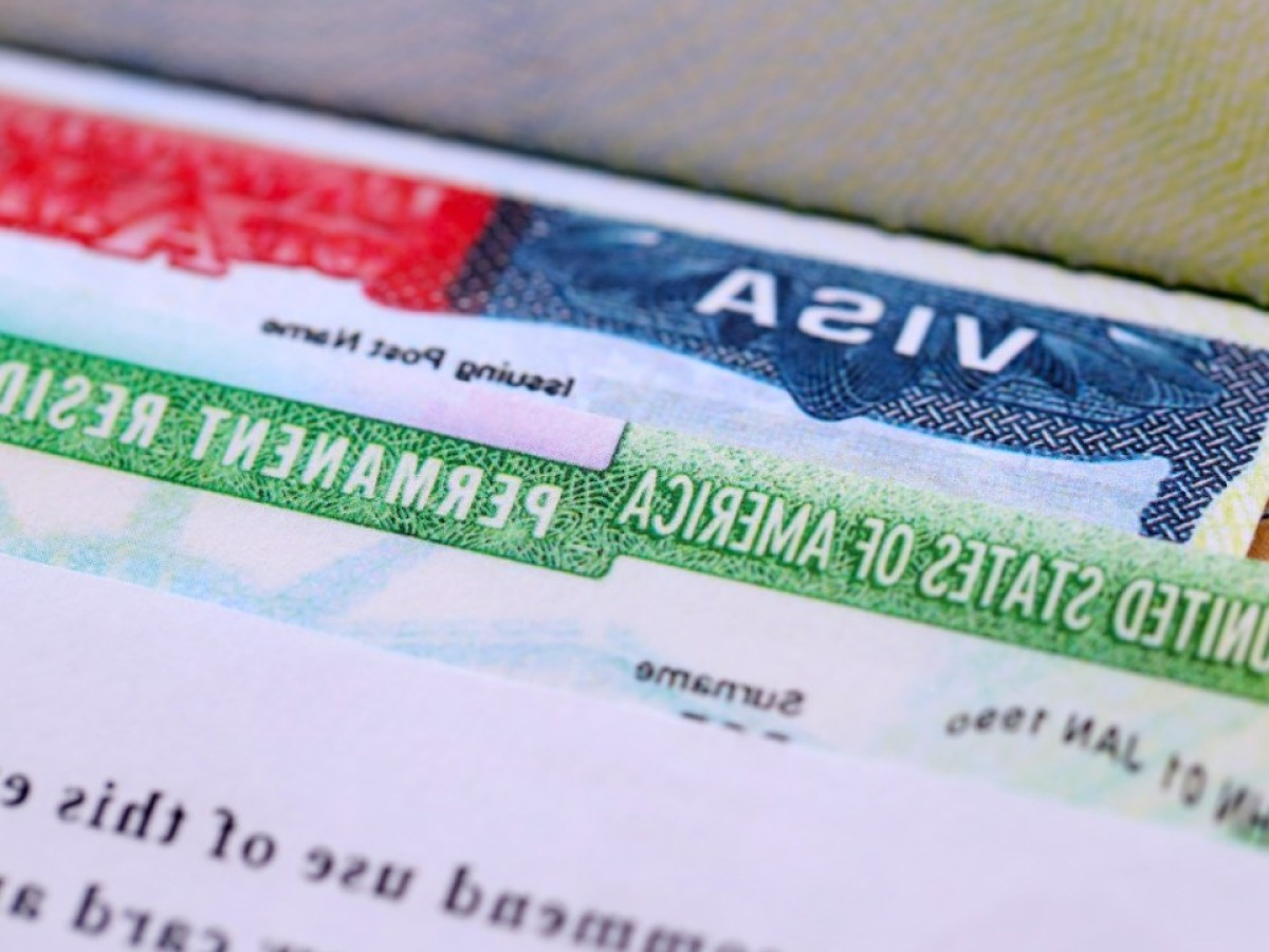 USCIS cambia reglas de carga pública para solicitar la residencia, ¿qué beneficios revisará?