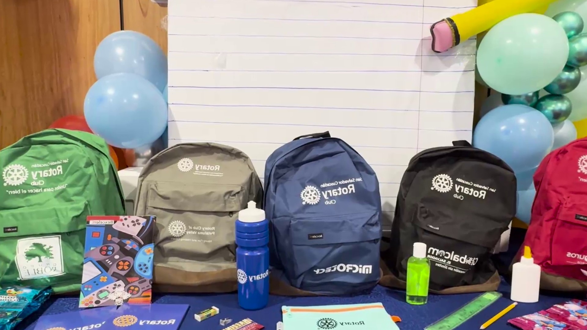 Lanzan campaña de Mochilas Rotarias