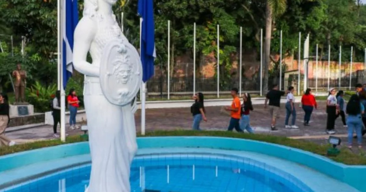 Examen de admisión UES cambia de fecha y será virtual