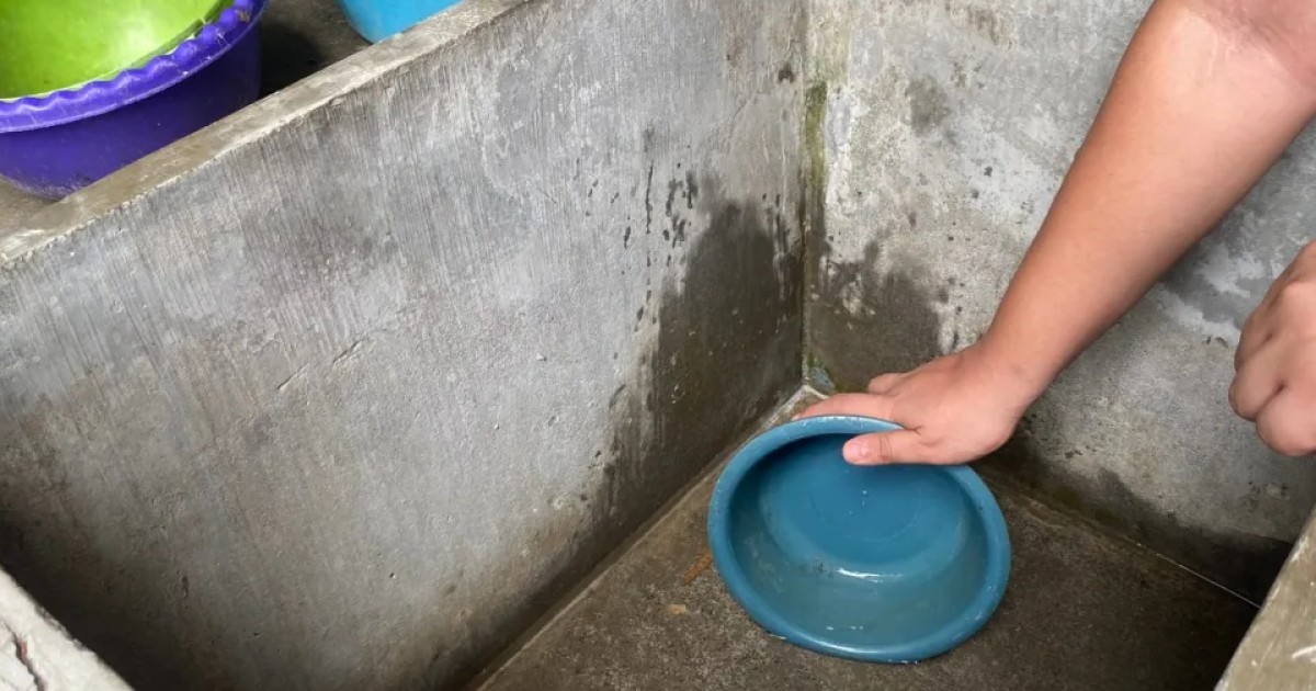 Producción de agua potable se redujo 2 % en 2025 en El Salvador