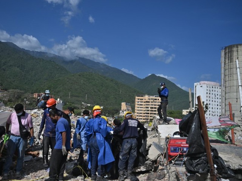 Venezuela reporta 4,734 muertos tras doble sismo en el norte