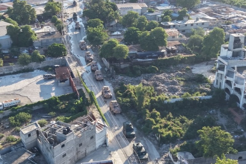El Salvador habría desplegado más de 1,000 soldados en Haití, según agencias