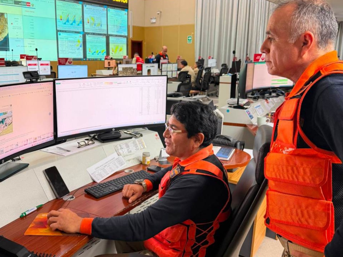 Perú declara emergencia en cinco distritos tras terremoto de 7.2