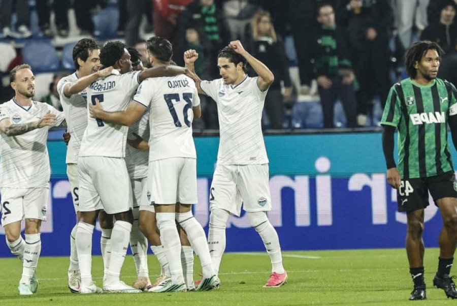 Lazio golea 6-2 al Sassuolo y toma el liderato de la Serie A