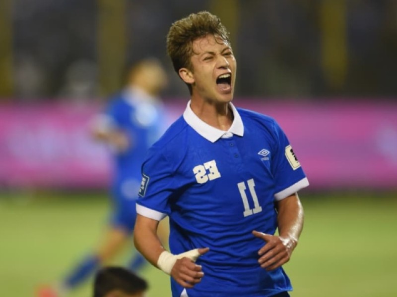 El futbolista salvadoreño Nathan Ordaz no jugará el primero de dos asaltos contra Martinica