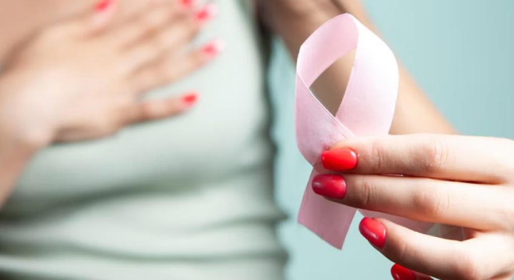 Especialista señala que el cuidador también necesita atención durante el proceso de cáncer de mama
