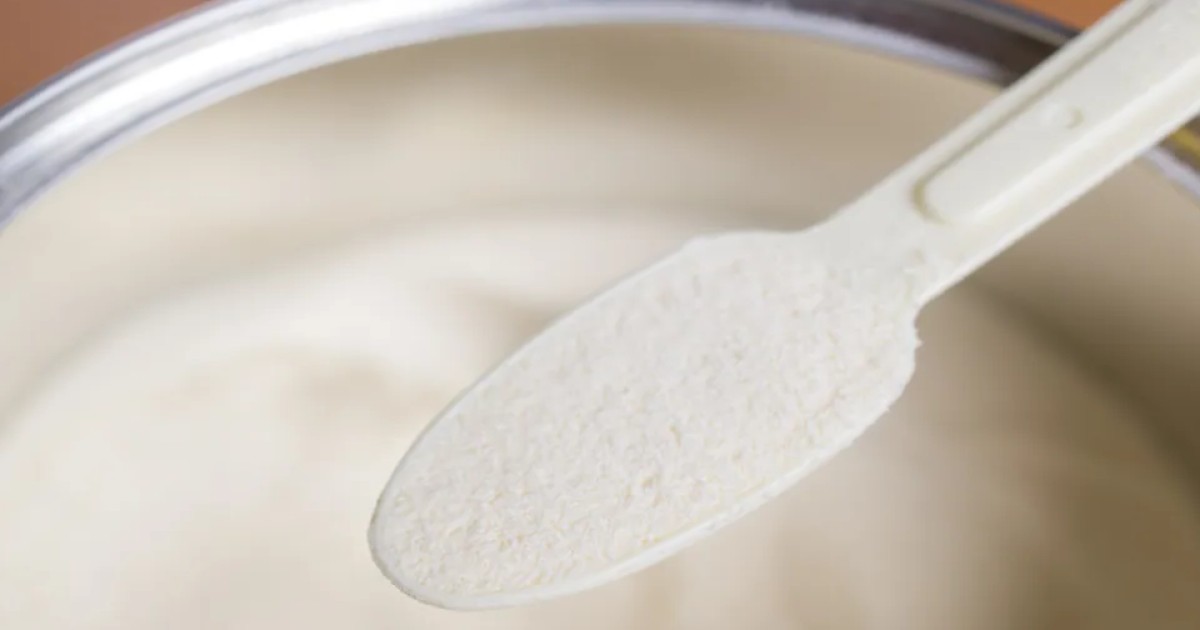 ¿Por qué estaba prohibida en El Salvador la venta de lácteos hechos con leche en polvo?