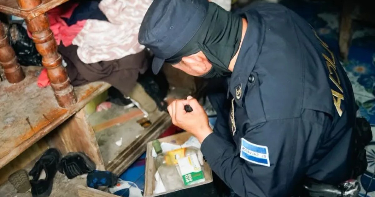 Capturan a pescadores en El Salvador señalados de colaborar con red de tráfico de cocaína
