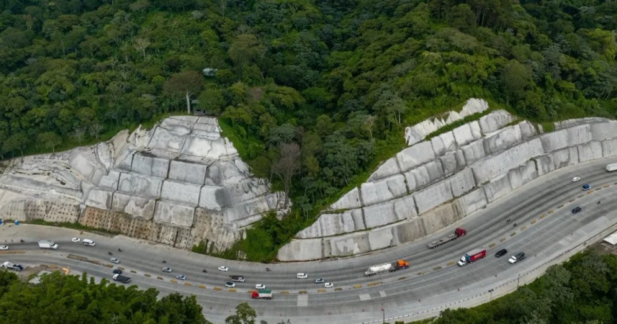 Anuncian nuevo cierre en carretera Los Chorros por trabajos de voladura de talud