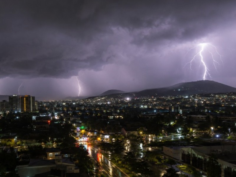 Huracán Simón y tormenta Trudy siguen activos y avanzan en el Pacífico, ¿afectarán a El Salvador?
