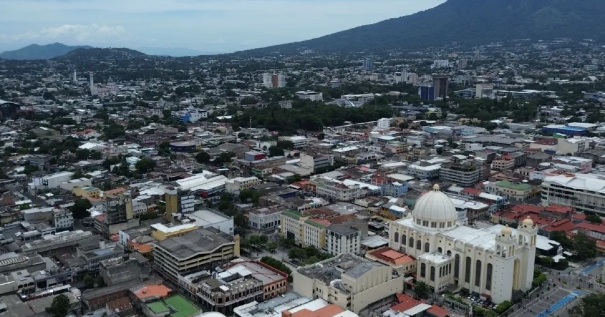 TPS: Sugieren prudencia ante eventuales retornos a El Salvador por posible fin  de estatus de protección