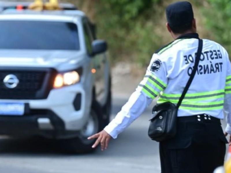 10 castigos ejemplares para conducción peligrosa afuera de El Salvador ¿Cuál nos urge?