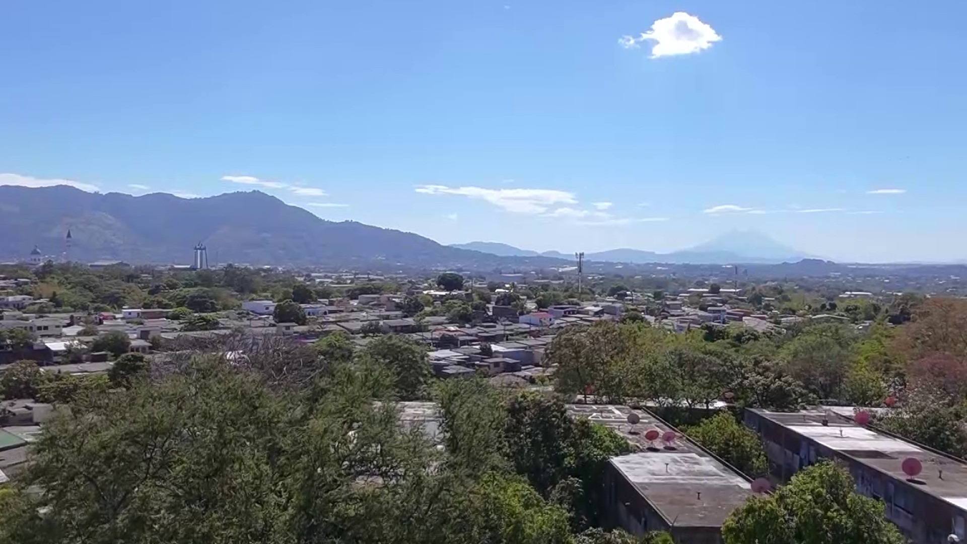 MARN descarta actividad sísmica por retumbos en San Salvador