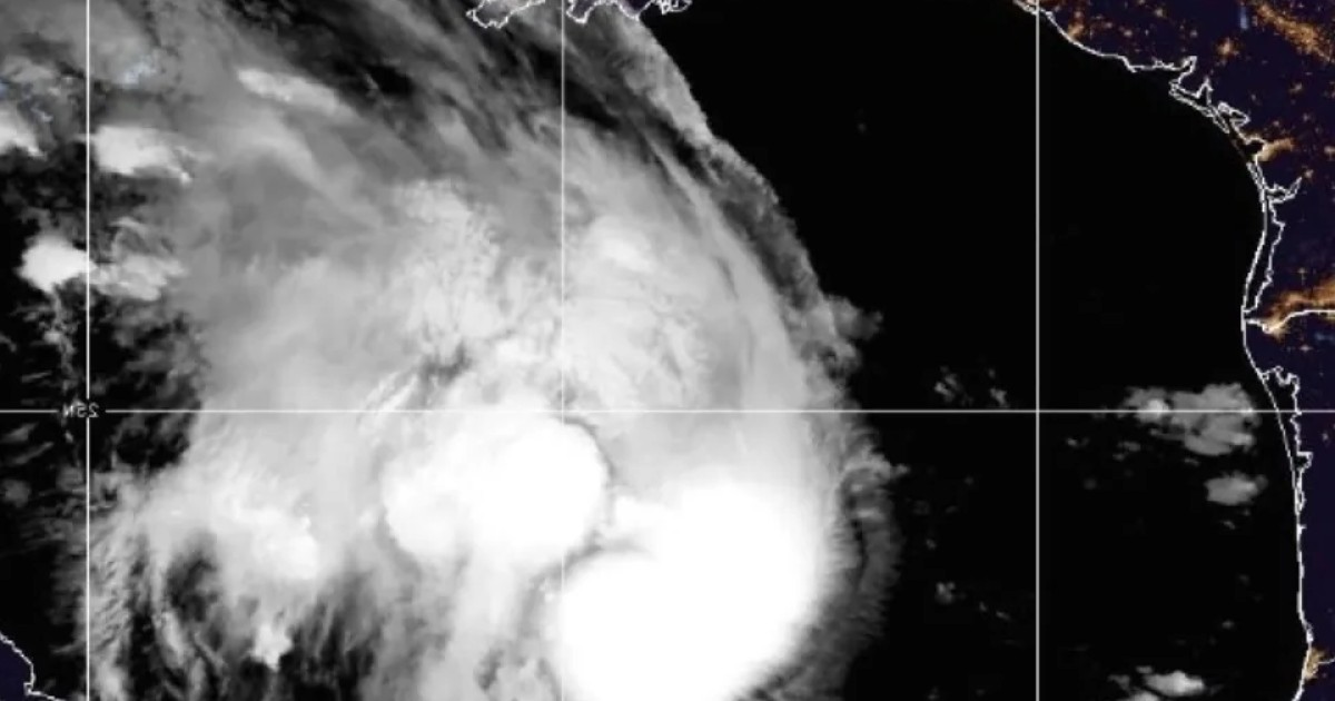 Huracán Isaías se acerca a Estados Unidos y activa estado de emergencia en estas zonas