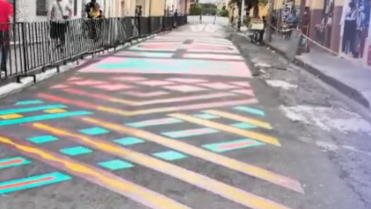 ¡Más color en San Salvador! Centro Histórico renueva su imagen