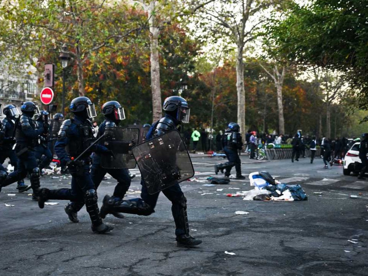 Francia admite fallas de seguridad y prepara despliegue policial masivo