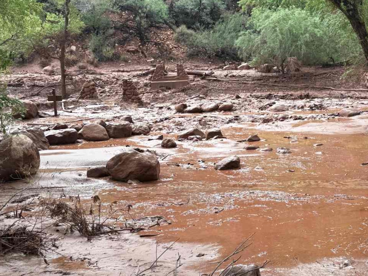 Varios desaparecidos tras inundación repentina en el Gran Cañón, Estados Unidos