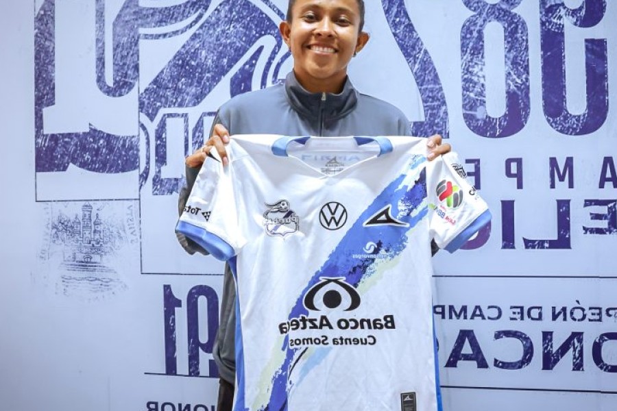 Abigail López, delantera salvadoreña, ficha por el Puebla Femenil de la Liga MX