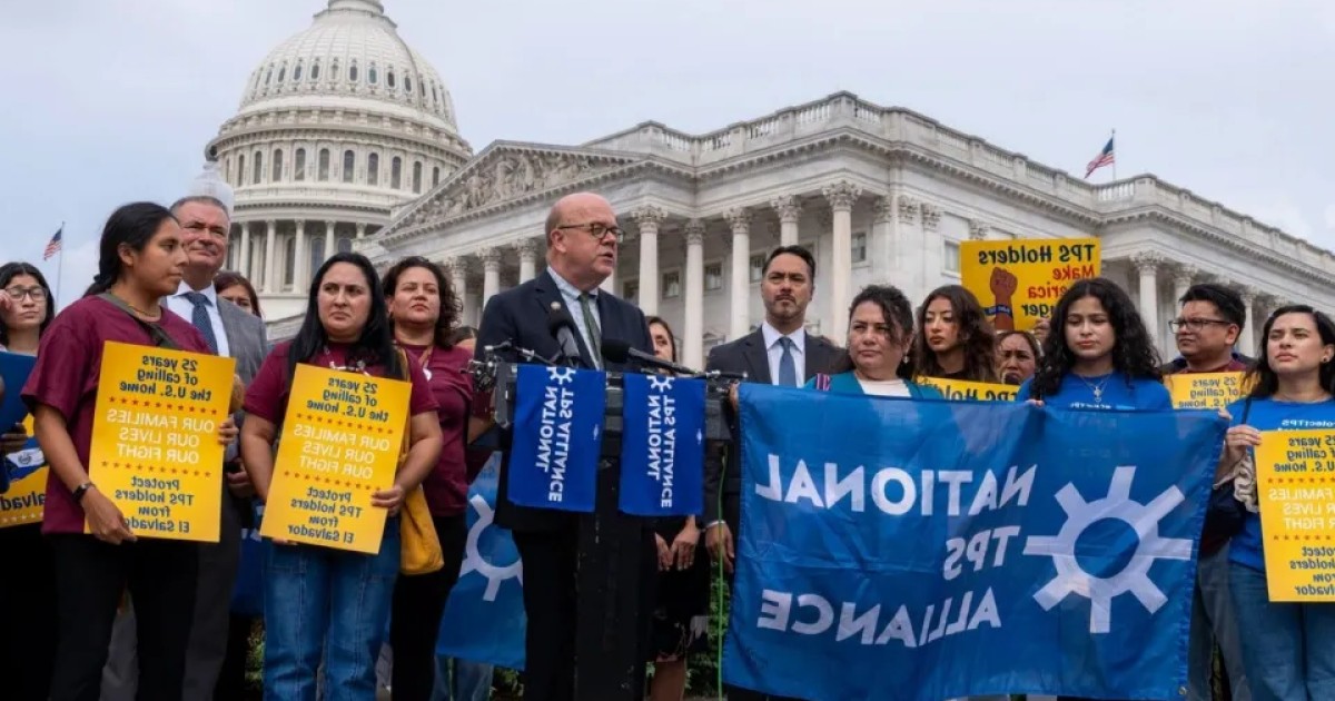 Estos son los tres escenarios que enfrentan los salvadoreños ante el fin del TPS
